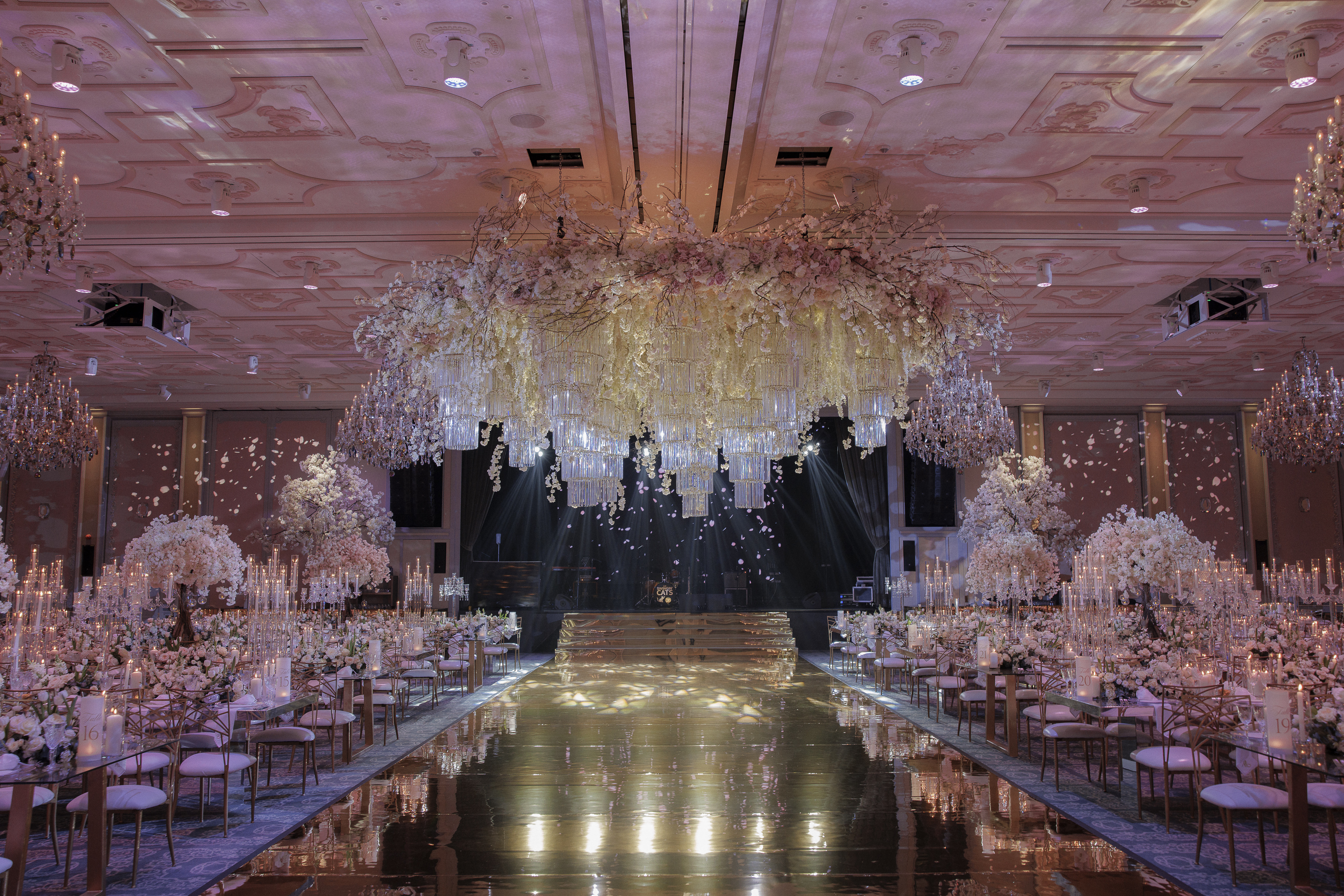 Book your wedding day in Parklane, a Luxury Collection Resort & Spa